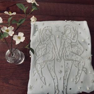 New Forever 21 Women’s Beaded Zodiac Gemini Terry Pullover Sweater Size XS